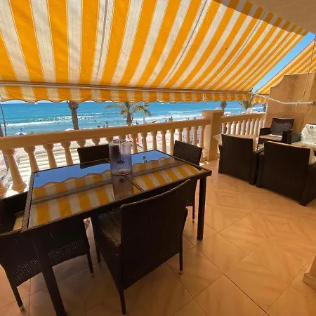 Frente Al Mar En