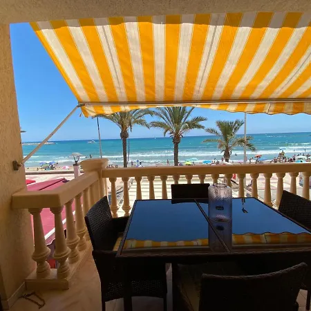 Frente Al Mar En